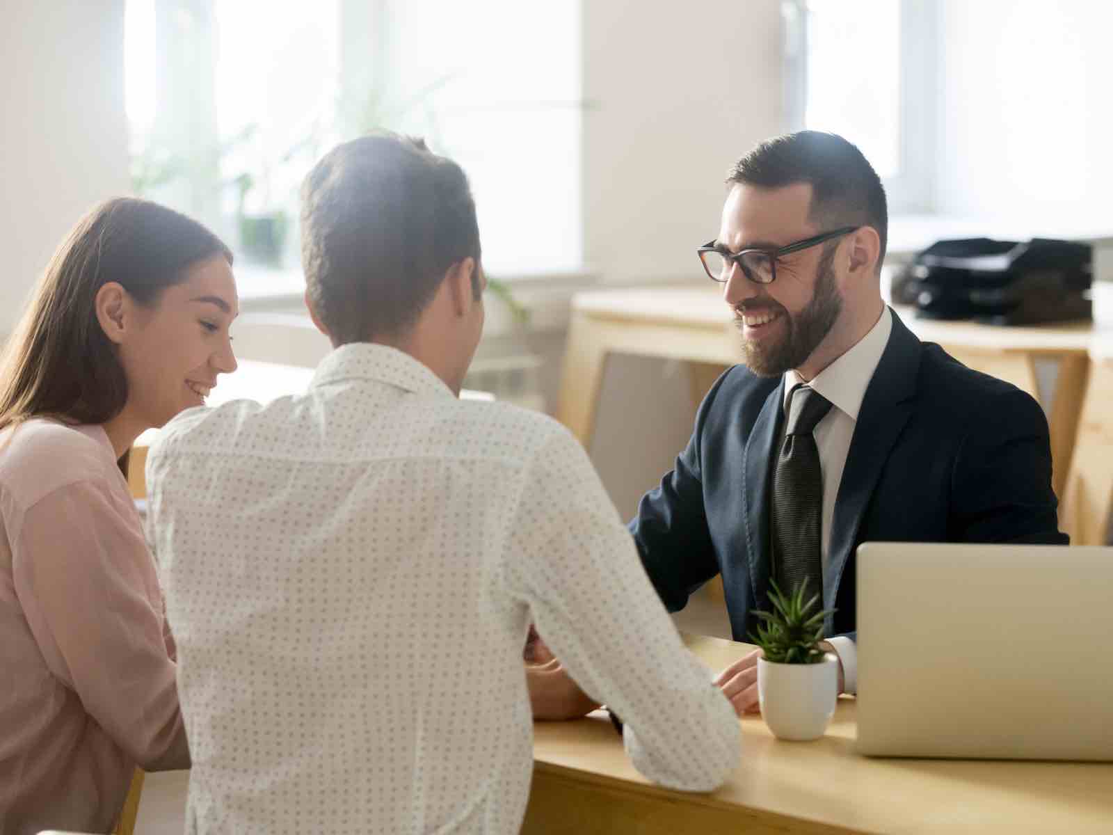 Insurance Agents Need to Get More Clients
