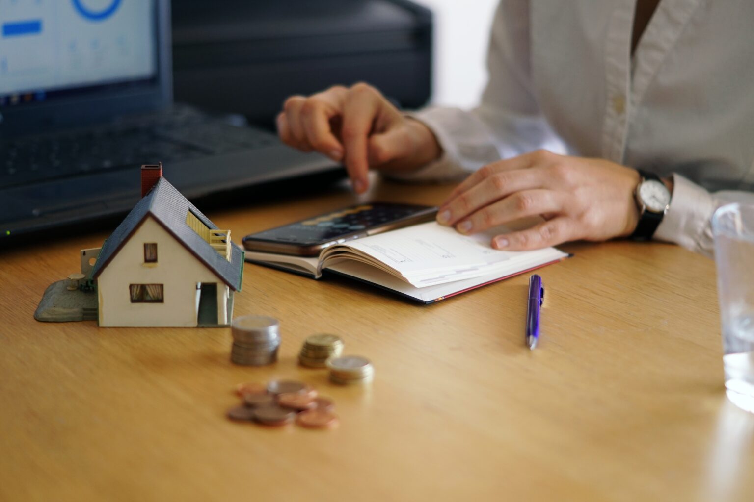 Actual Cash Value vs. Replacement Cost in Home Insurance